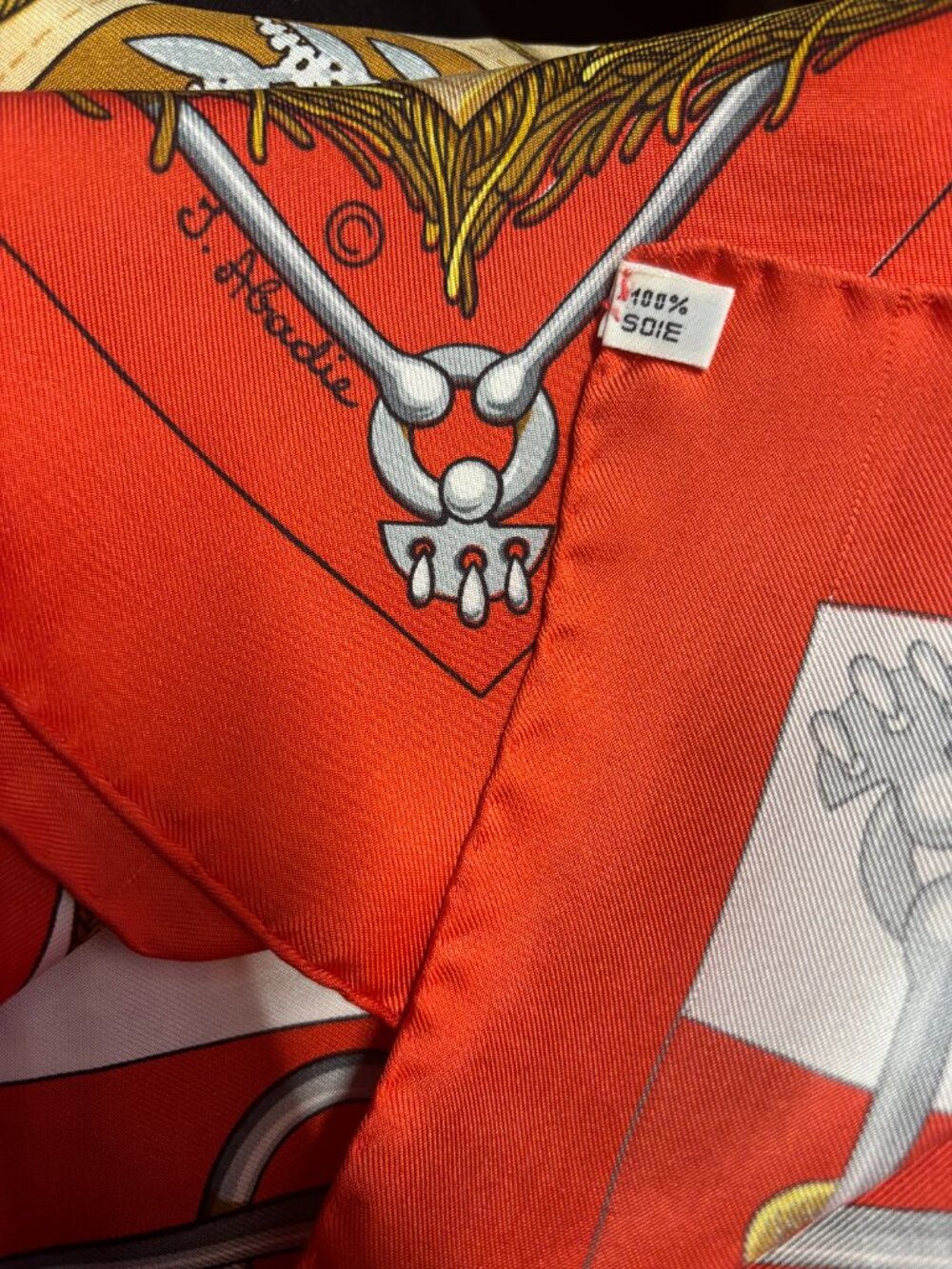 Hermes Scarf Authentic 90cm reds silk - Picture 3 of 3